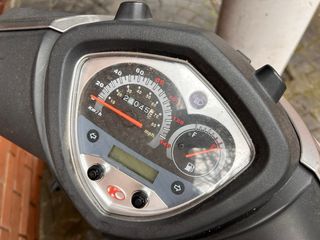 Kymco Agility 125cc Scooter Averiada 2016