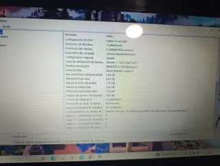 Ordenador portátil Acer rojo