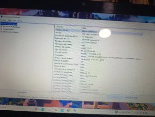 Ordenador portátil Acer rojo