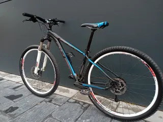 BICICLETA MONTAÑA BH PEAK 29