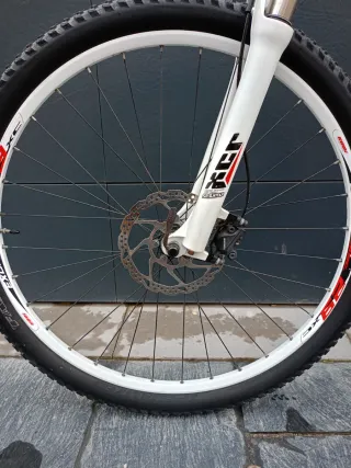 BICICLETA MONTAÑA BH PEAK 29