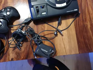 Lote Mega Drive Sega + 2 Mandos + Juegos