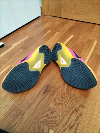 Nike Zoom Fly 5 Rosa y Amarillo