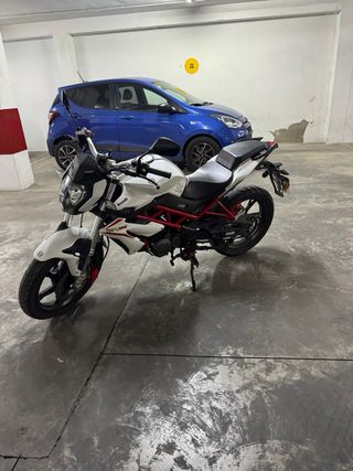 Benelli BN 125 Naked 125cc Manual