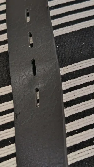 Cinturón de cuero negro para hombre