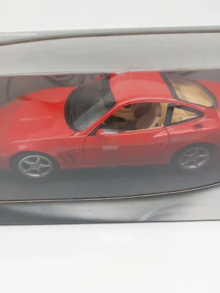 Hot Wheels Ferrari 550 Maranello 1:18