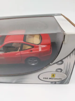 Hot Wheels Ferrari 550 Maranello 1:18
