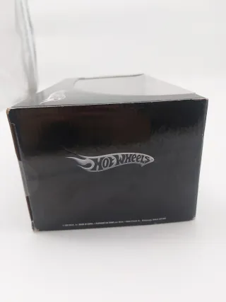 Hot Wheels Ferrari 550 Maranello 1:18