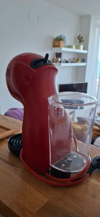 Cafetera Dolce Gusto Roja