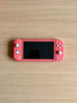 Nintendo Switch Lite Coral