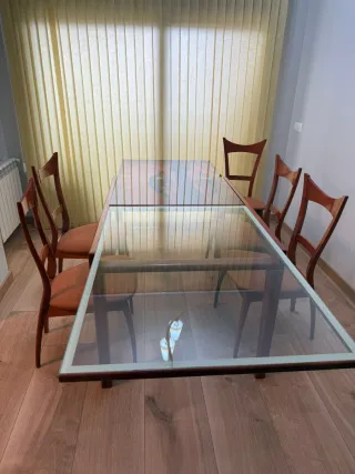 Mesa comedor extensible y 6 sillas madera