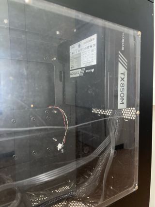 Caja pc SilverStone Raven + Fuente Corsair TX850M