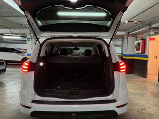 FORD SMAX 2.0 TDCi Panther 110kW Titanium