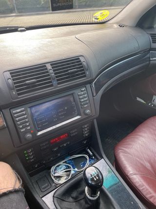 BMW Serie 5 2001 PEGATINA B 🟡