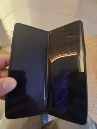 Samsung Galaxy Fold 5 Nero schermi rotti