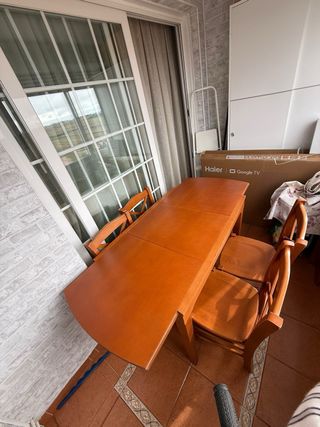 Mesa extensible madera y 4 sillas