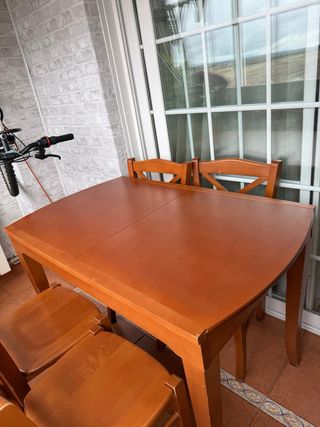 Mesa extensible madera y 4 sillas