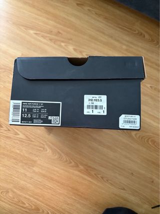 Nike Air Force 1 Negras Plata