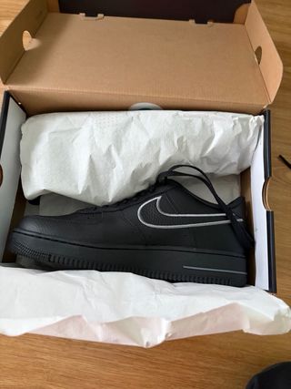 Nike Air Force 1 Negras Plata
