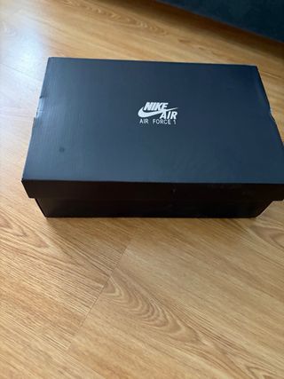 Nike Air Force 1 Negras Plata