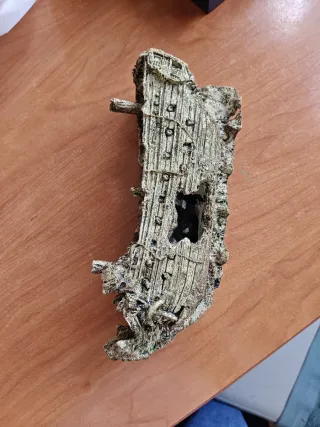 Barco hundido decorativo