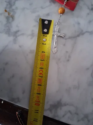 Rosario multicolor con cruz y bolsa