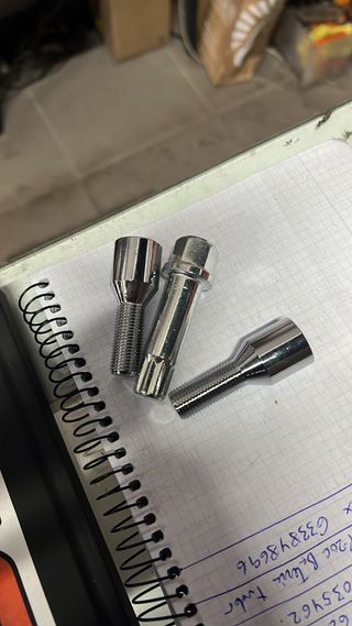 Tornillos Star 12x1,25