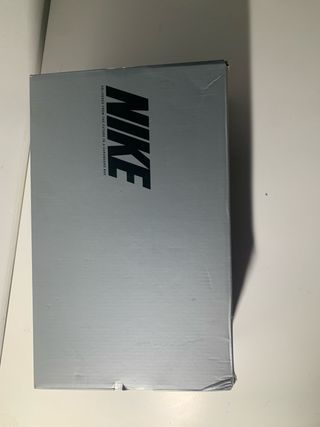 Zapatillas Nike Air Force 1 Negras y Amarillas