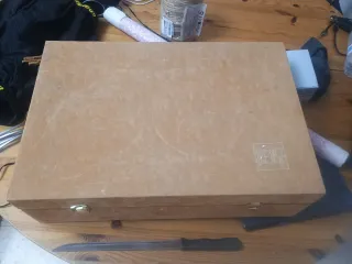 Caja portacubiertos terciopelo marrón