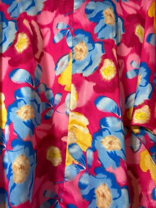 Blusa floral con lazo