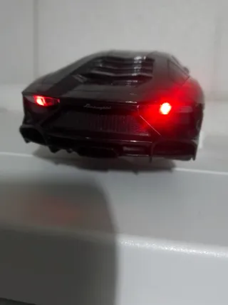 Lamborghini telecomandata con luci