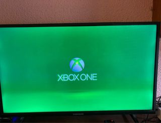 Xbox One S 1TB + Mando Camuflaje