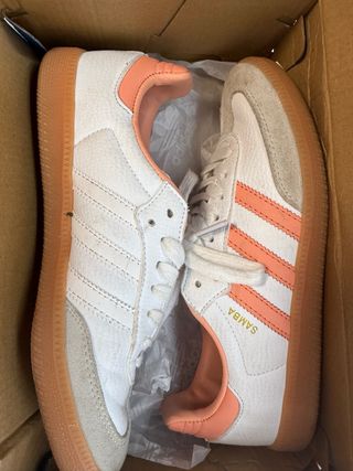 Adidas Samba Naranja y Blanco