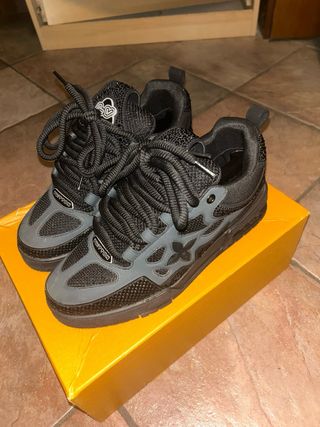 Louis Vuitton Skate Nere con Brillantini