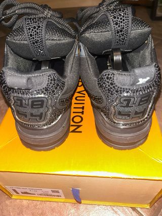 Louis Vuitton Skate Nere con Brillantini