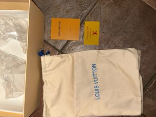 Louis Vuitton Skate Nere con Brillantini