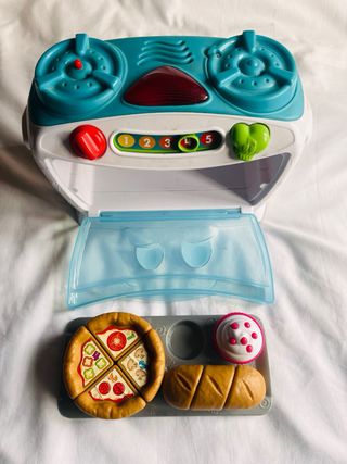 Cocinita de juguete con accesorios