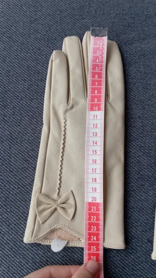 Guantes vintage beige con lazo