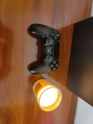 PS4 (PlayStation 4) Negra + DualShock 4