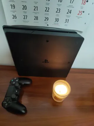 PS4 (PlayStation 4) Negra + DualShock 4