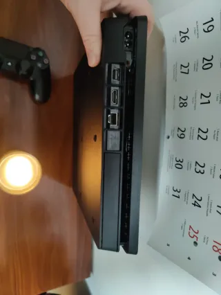 PS4 (PlayStation 4) Negra + DualShock 4