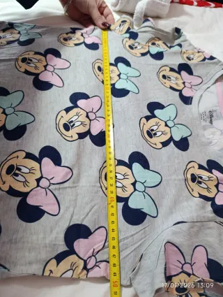 Camiseta Disney Minnie Gris y Rosa