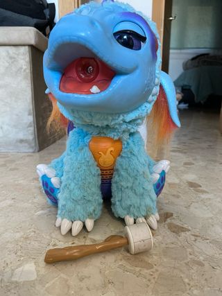Dragón de juguete azul
