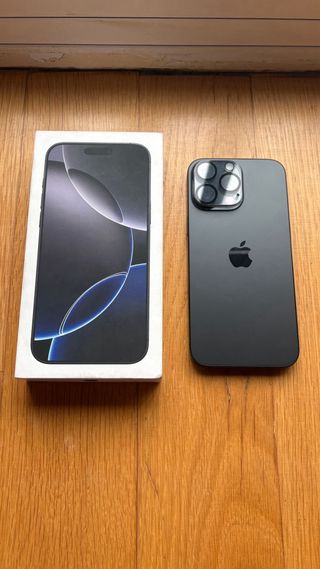iPhone 16 Pro Max Space Gray Como Nuevo
