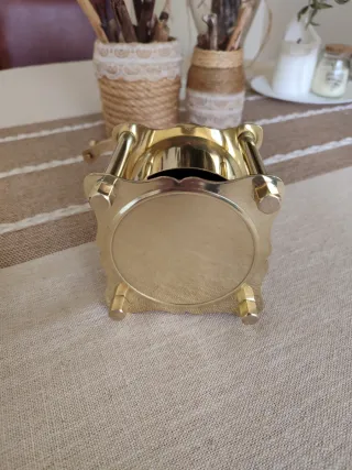 Molinillo de café antiguo de latón