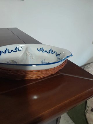 Porta antipasti in ceramica e vimini