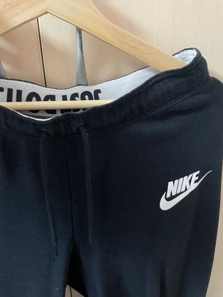 Pantalón chándal Nike negro