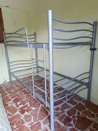 Litera Metálica Ikea Gris