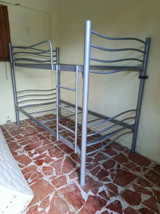 Litera Metálica Ikea Gris