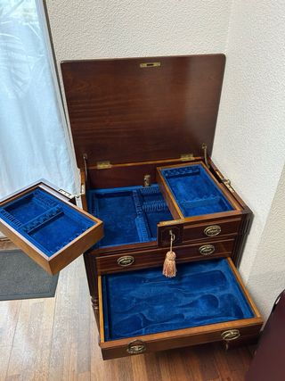 Mueble cubertería madera